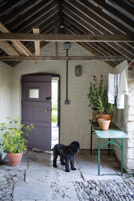 Joa's White No.226 by Farrow & Ball on a painted wall in a room setting