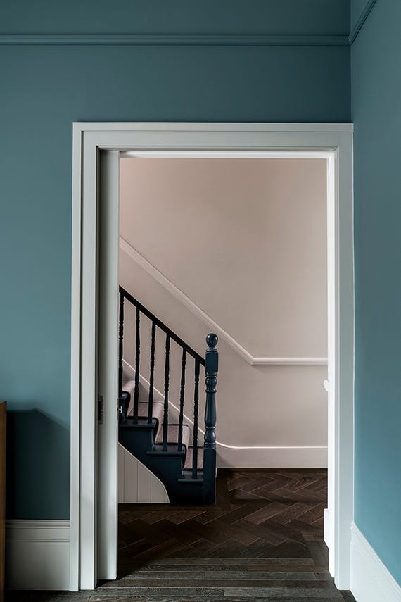 Inchyra Blue No.289 by Farrow & Ball on a painted wall in a room setting