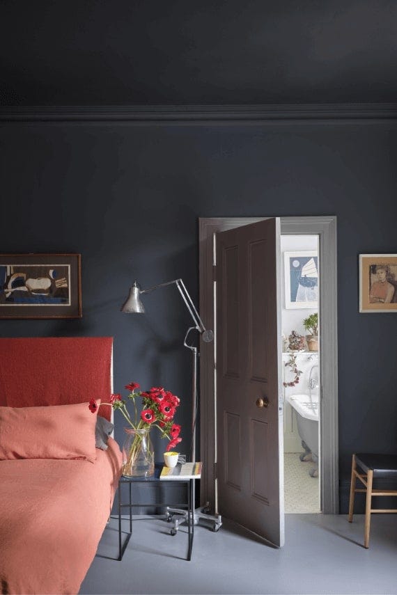 Hopper Head No.305 by Farrow & Ball on a painted wall in a room setting