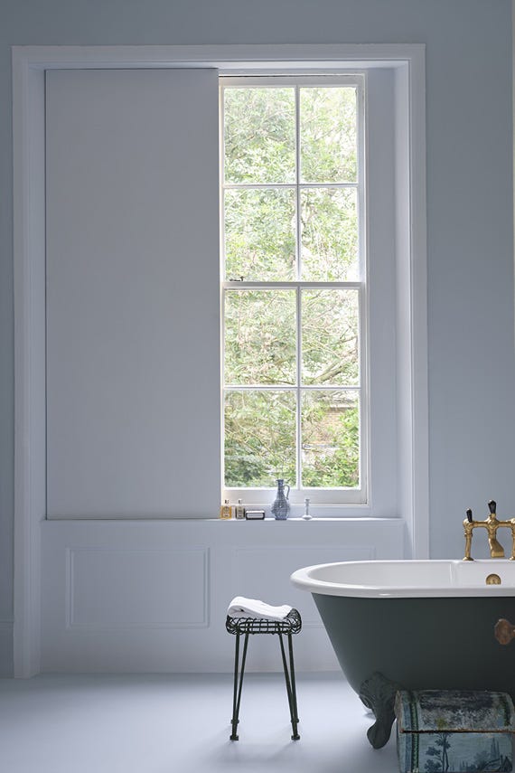 Sizing No.314 by Farrow & Ball on a painted wall in a room setting