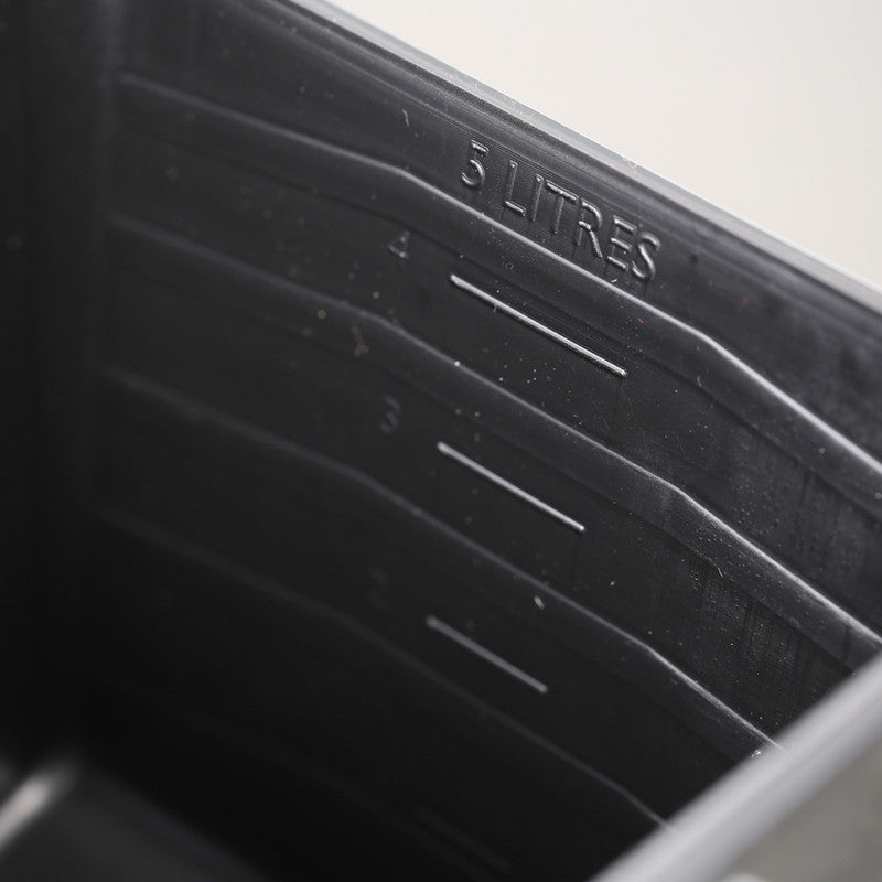 5L Plastic Paint Scuttle