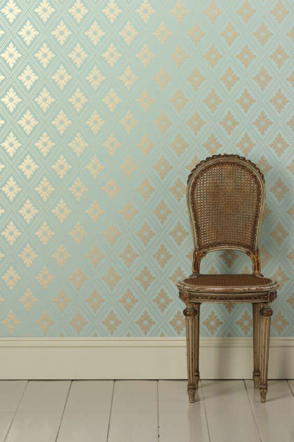 Farrow & Ball Ranelagh wallpaper in a room setting